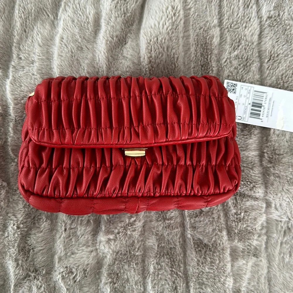 Mango Textured Crossbody - Picture 2 of 9